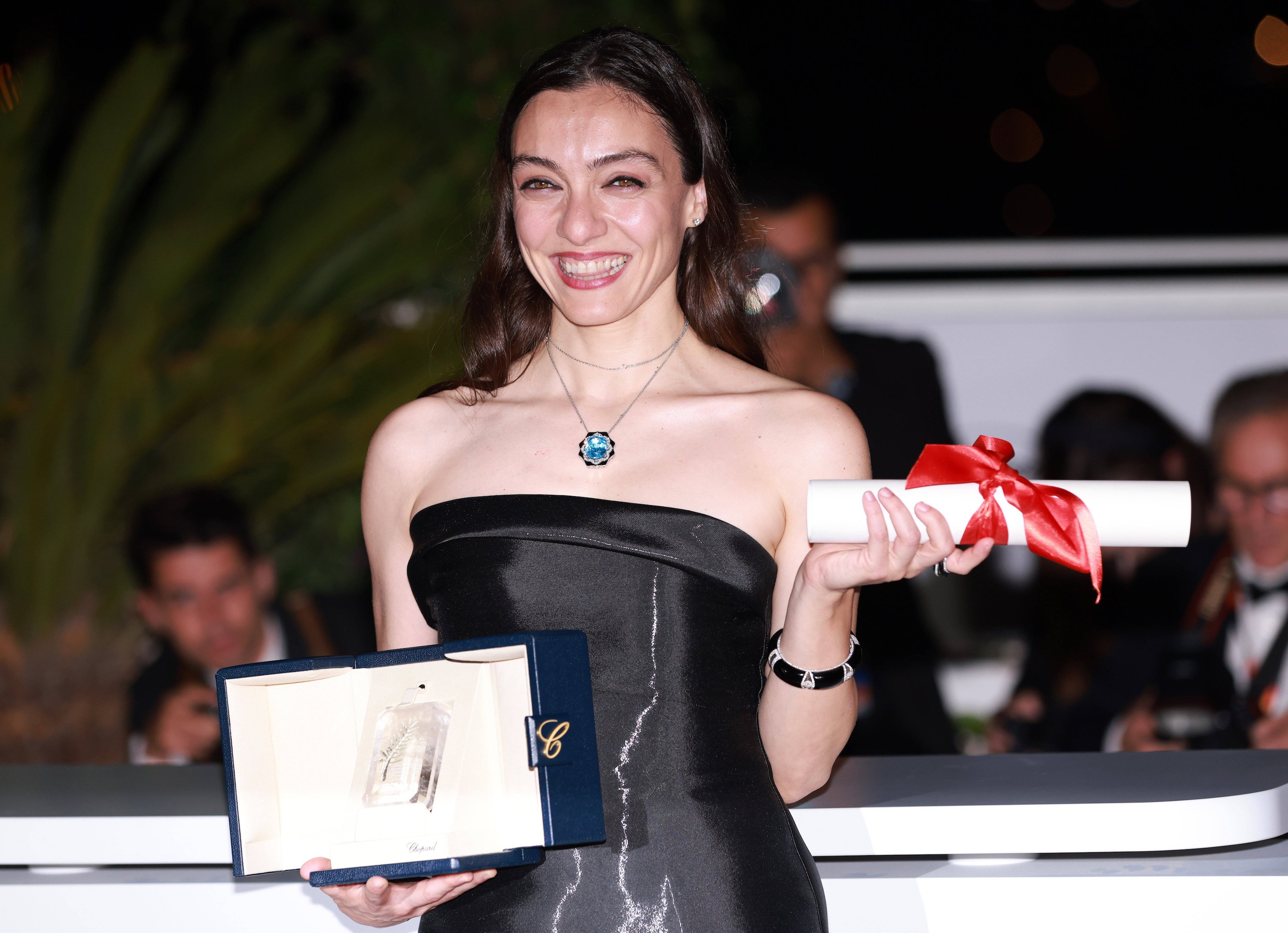 Merve Dizdar Wore Louis Vuitton To The 'Kuru Otlar Ustune (About Dry  Grasses)' Cannes Film Festival Premiere